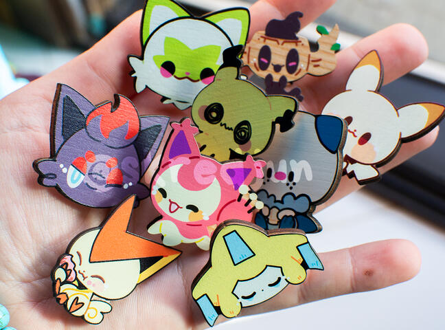 PKMN WOODEN PIN
